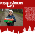 Operaatio Joulun Lapsi -keräyksen keräyspiste kirjastossa